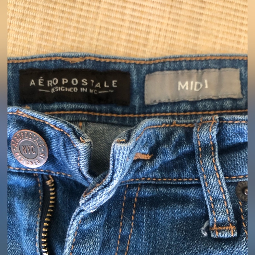 AEROPOSTLE🌺 - Picture 4 of 5